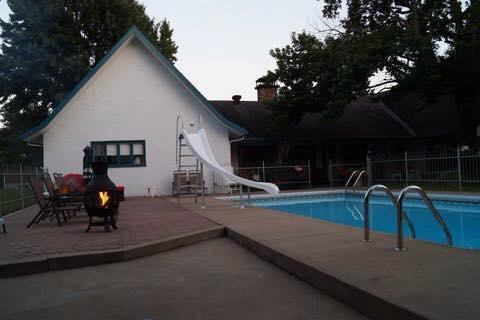 B&B Aux Deux Pignons Donnacona Esterno foto